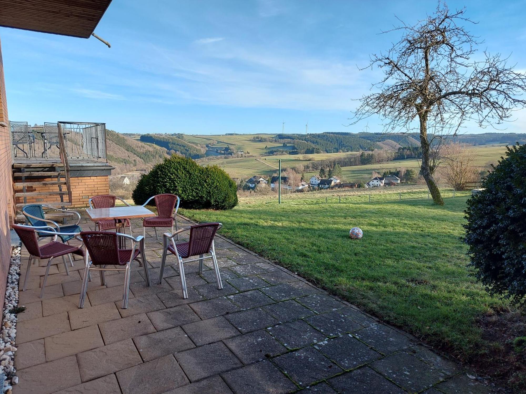 Ferienhaus Hescheld With Private Jacuzzi Hellenthal Εξωτερικό φωτογραφία