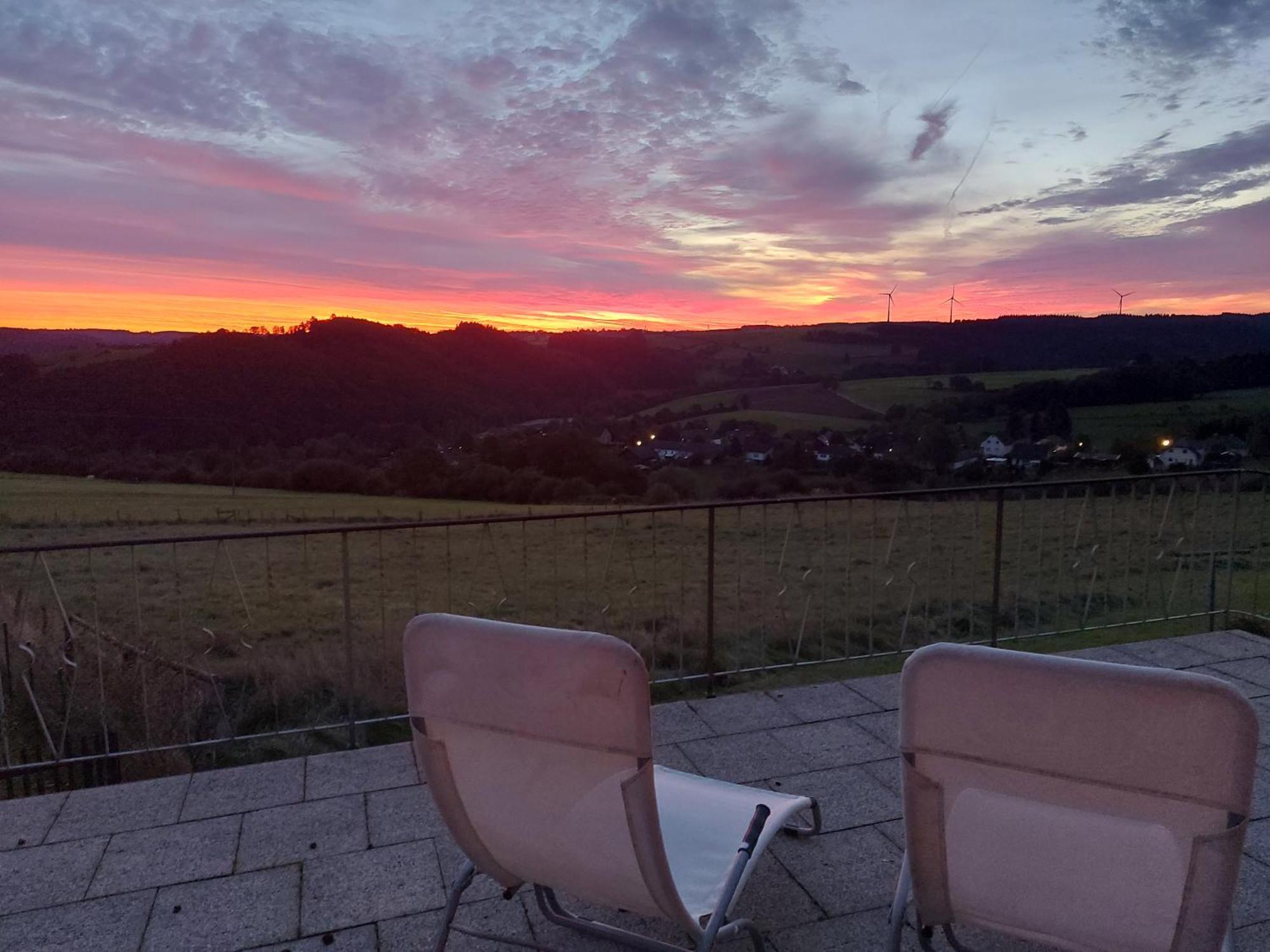 Ferienhaus Hescheld With Private Jacuzzi Hellenthal Εξωτερικό φωτογραφία