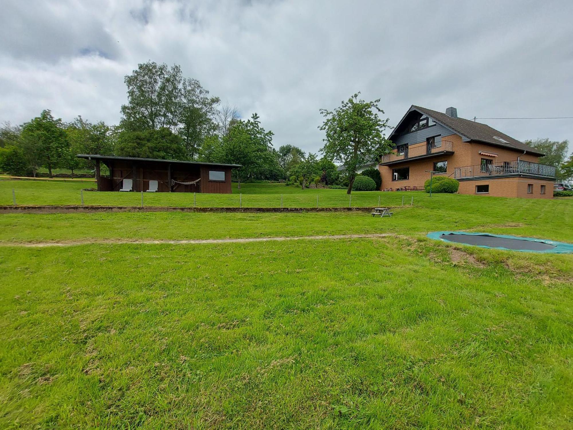 Ferienhaus Hescheld With Private Jacuzzi Hellenthal Εξωτερικό φωτογραφία