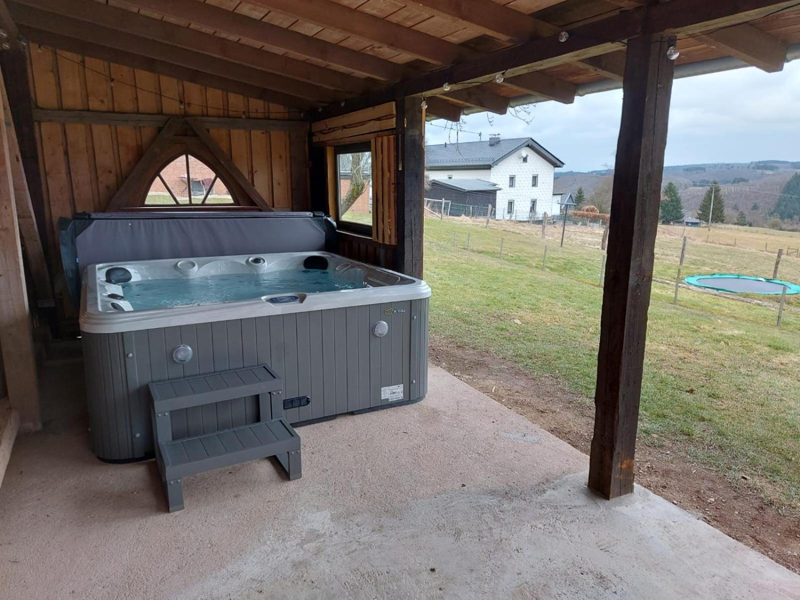 Ferienhaus Hescheld With Private Jacuzzi Hellenthal Εξωτερικό φωτογραφία