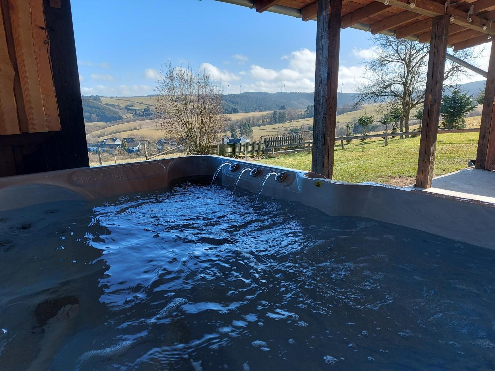 Ferienhaus Hescheld With Private Jacuzzi Hellenthal Εξωτερικό φωτογραφία